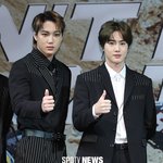 [EXO] 미모<b>뭔</b><b>일</b>이냐