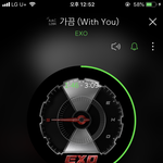 [EXO] 집안에 노래 틀어놓고 <b>세뇌</b>시키는중