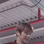 [강다니엘] <b>제한</b>페 브이앱에 스쳐지나간 강다니엘