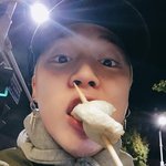 [방탄소년단] 난 지민이 방금 <b>트윗</b> 사진 보며 걱정했다