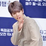 [EXO] <b>조용</b>