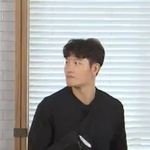 (<b>사례</b>0)런닝맨 김종국 가방 알려주세요