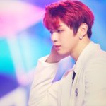 [강다니엘] 자야되는데 <b>못자</b>