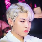 [박우진] 얘 뭐 이렇게 생겼냐......