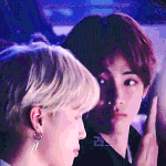 [방탄소년단] <b>만다</b>꼬즈 노는거에 함박웃음 지었다가