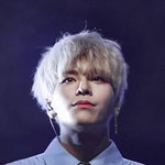 빛나는 외모, <b>화려</b>한 얼굴