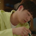 서강준 후드집업 갖고싶다,,,