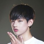 뷔 진짜못생겼다