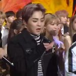 [EXO] 아까 민석이 또 은박지 가지고 노는거 <b>본</b> 사람?ㅋㅋ