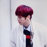 [강다니엘] 181111 <b>리복</b>팬미팅 출근길 강다니엘