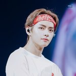 [EXO] 방탄은 팬들한테 참 잘해