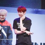 [강다니엘] <b>기럭지</b> 무슨일이야ㅠㅠ