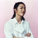 <b>묶음</b>머리 나만큼 잘 어울리는 남자있으면 나와봐