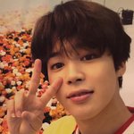 [방탄소년단] 일본 여권케이스 굿즈 사진 봄?