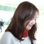 윤아 <b>펜디</b> 협찬 보니까 주걱턱 다시 돌아오는 듯