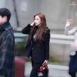 [댓글부탁해] ㅇ이런 머리색 <b>탈색</b>해야돼?