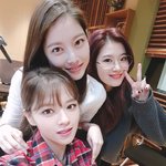 [댓글부탁해] 트와이스 <b>정연</b>, 사나 그리고 사나언니 셀카