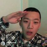 [댓글부탁해] 뜬금없이 군<b>입대</b> 소식 알린 아이돌