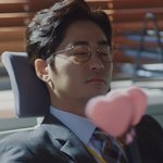 어제자 드라마에 나온 아이돌 응<b>원봉</b>