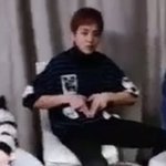 [EXO] 민석이 카메라 향해서 <b>틈새</b>어필