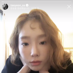 태연은 <b>입술</b>에 관심이 많나봐