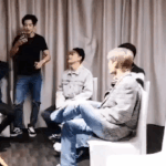 [EXO] <b>청소</b> 중...