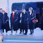 [EXO] 애들 렬리티 찍으러 출국하네
