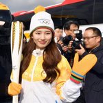[모두드루와] 같은 날 수지 <b>설현</b>