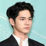 옹성우 오늘자 기사 사진들 굳이에옹