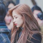 거울보면 행복감 최고일 <b>여</b><b>돌</b>
