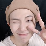 [방탄소년단] 베레모쓴 <b>윙크</b>장인 가을준 등판