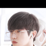 [댓글부탁해] 이거 김재환이야??