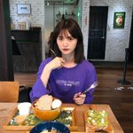 단발로 변신한 정화