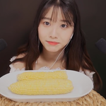 [댓글부탁해] 나 <b>이분</b> 닮앗다던디 칭찬맞지?