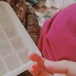 <b>얼음</b>에 손베인건 또 처음이네
