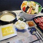 대만 여행가면 한번쯤 먹어볼만한 우유<b>훠궈</b>