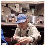 [EXO] <b>아악</b> 규카츠?먹는 준며니 너무 귀엽다ㅜㅜ