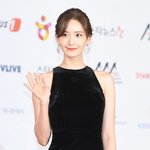<b>윤아</b> 아이유 수지 드레스
