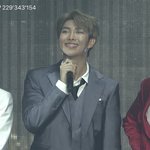 [방탄소년단] 그나저나 오늘 탄이들 의상 땜시