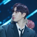 [드루와] <b>흑발</b>로 돌아온 김재환