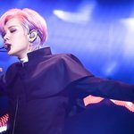 뉴이스트에 보바<b>통과</b> 덤스트랭있다