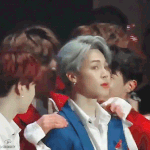 [방탄소년단] 국이가 지민이형 머리에 장난 치는데