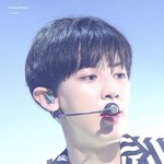 [EXO] 짤줍 개많이함 난 찬열이 털고 <b>간다</b>