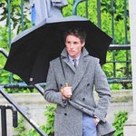 <b>에디</b> 레드메인 화보 파파라치짤