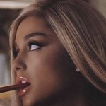 [댓글부탁해] 서양언니들 입술처럼 <b>탱탱</b>해지는 법