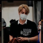 [EXO] 종인이 오늘 착장 <b>존</b><b>예</b>다
