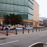 <b>OUT</b> - 야구도 아니고?  의정부 장암롯데마트 앞 무슨 궐기대회...