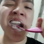 [댓글부탁해] 내남친 <b>양치</b>하는건데 어때