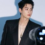 차은우 화보 비하인드 컷