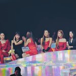 [드루와] 다른 그룹 상받을때 집중하라고 하는 <b>리더</b>